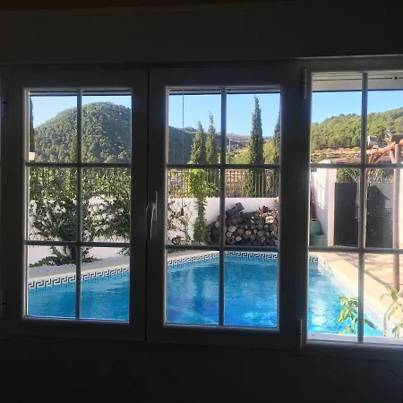 Villa 4 Bedrooms With Private Pool Enclosed Garden And Wifi At