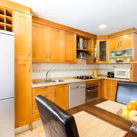 4 Bedrooms With Private Pool Enclosed Garden And Wifi At Granada